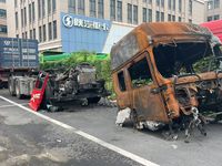 陕汽陕汽 德龙X5000 手动档 高配(SX4250XC4Q3)