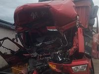 解放 仓栅式运输车