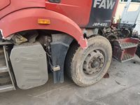 解放CA4250P66K24T1A1E5半挂牵引汽车