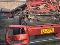 解放新J6P牵引车高顶