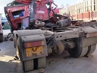 解放新J6P牵引车高顶