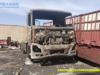 东风天龙VL牵引车薄顶