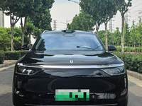 2025 问界M8