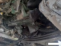 解放CA4250P66K24T1E5半挂牵引汽车