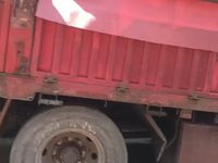 乘龙LZ5180CCYM3AC1仓栅式运输车