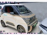 2019 宝骏E200