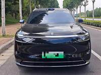 2025 问界M8